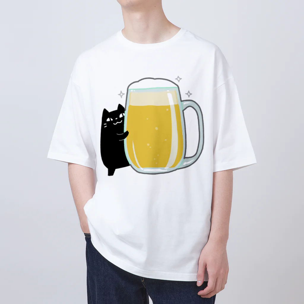 うさやの美味しいビールをゲットしてご満悦の黒猫 Oversized T-Shirt