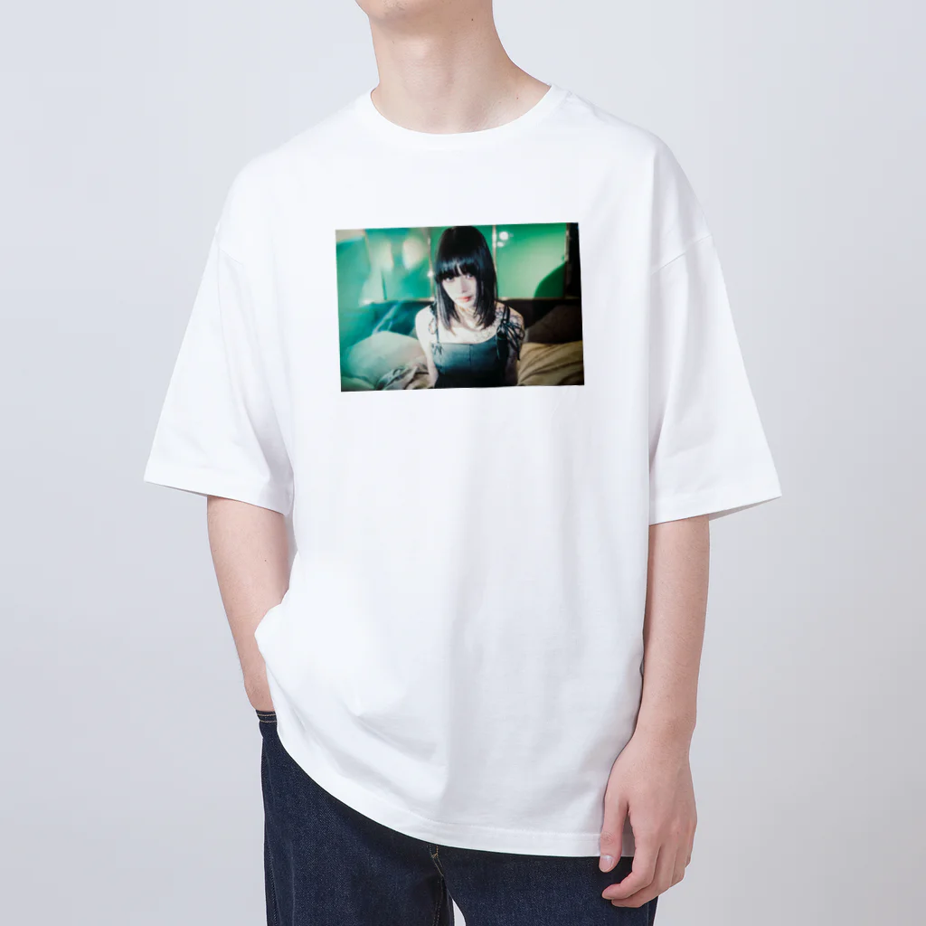 ǝpı̣ɔı̣nsの君からいちばん近い天国 Oversized T-Shirt