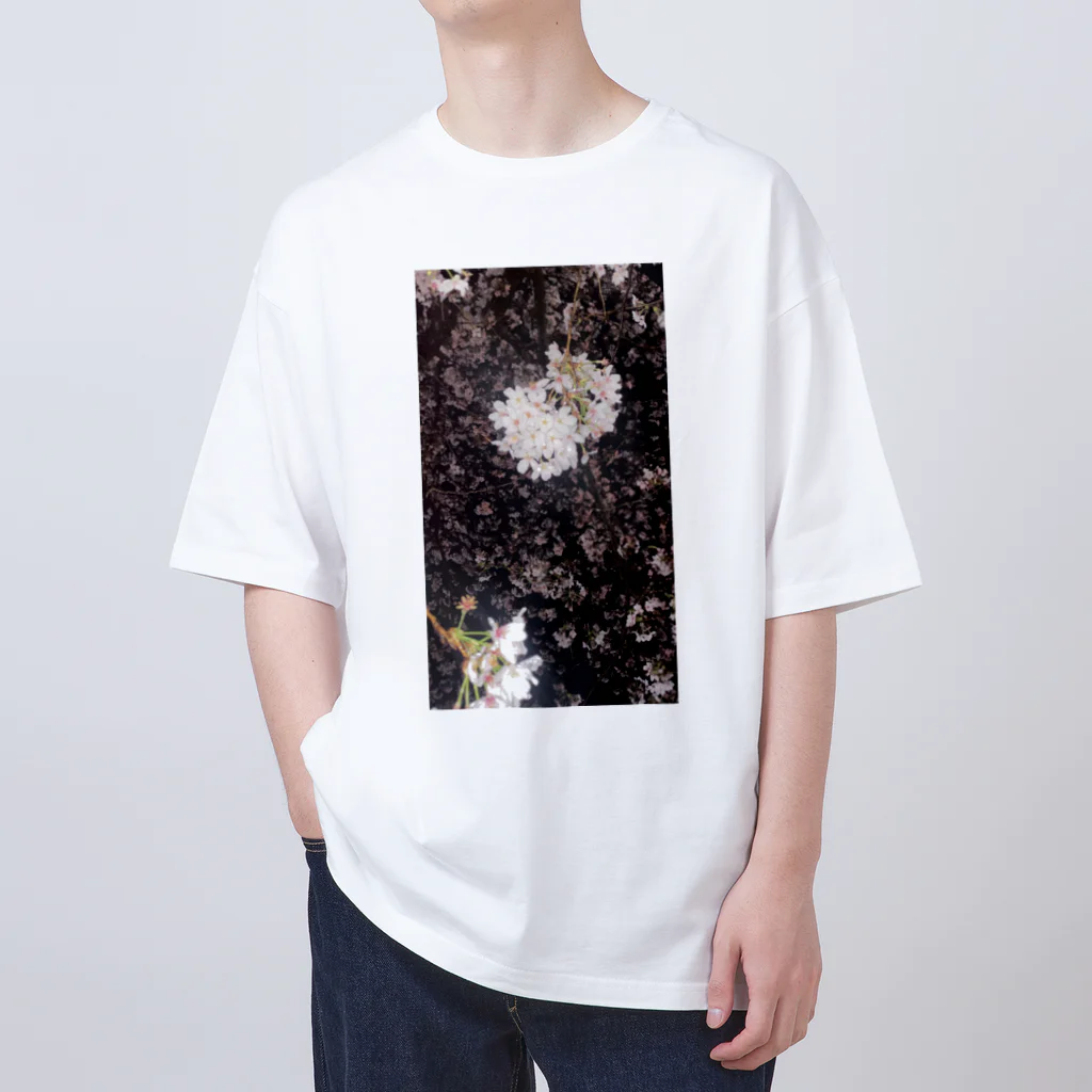 萌中毒の桜 Oversized T-Shirt