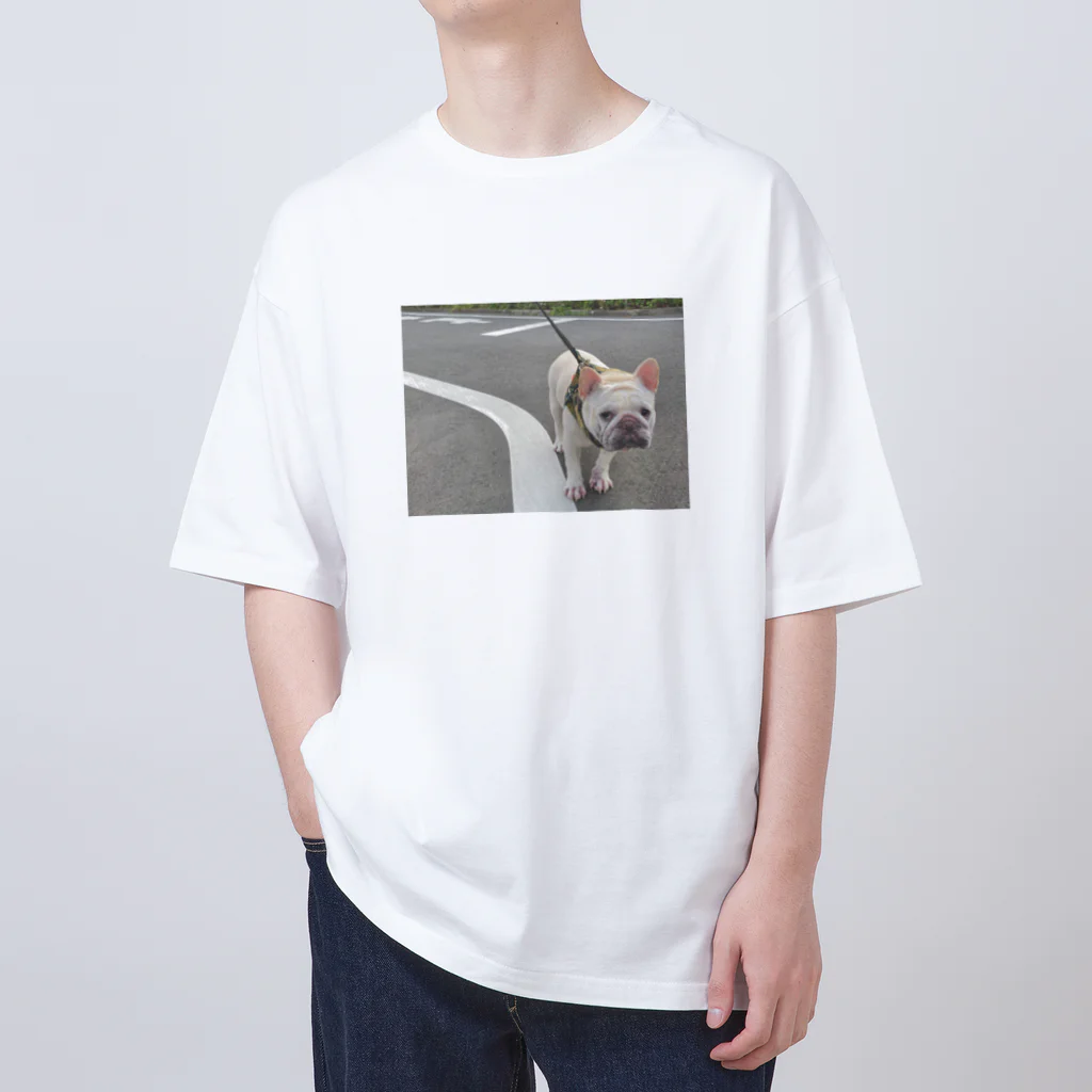 ロキの店の歩行拒否犬 Oversized T-Shirt