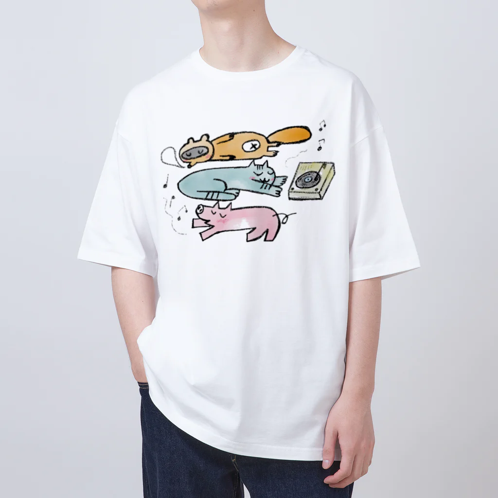 haneponのひるねこぶたぬき Oversized T-Shirt