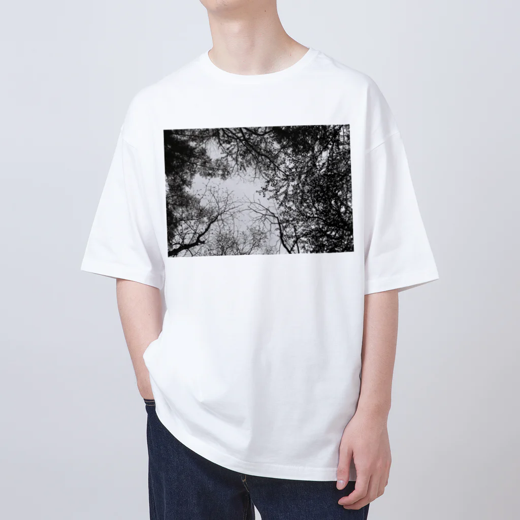 Tsumugu.のmono series tree Oversized T-Shirt