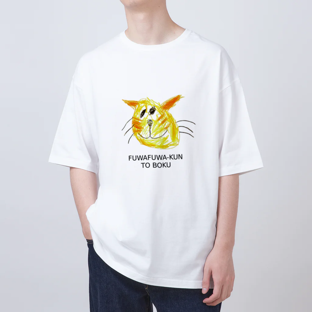 mamapayのふわふわくんと僕のネコ オーバーサイズTシャツ