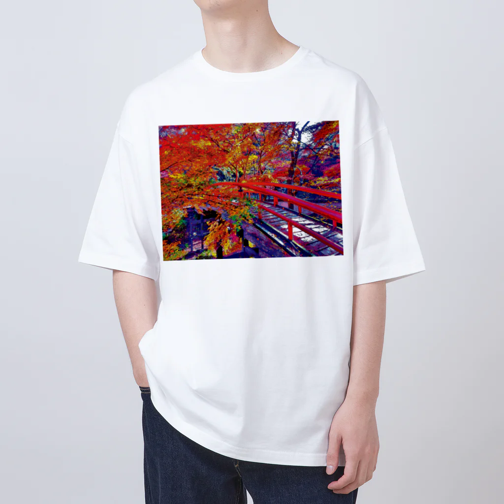 GALLERY misutawoの伊香保 河鹿橋の紅葉 Oversized T-Shirt