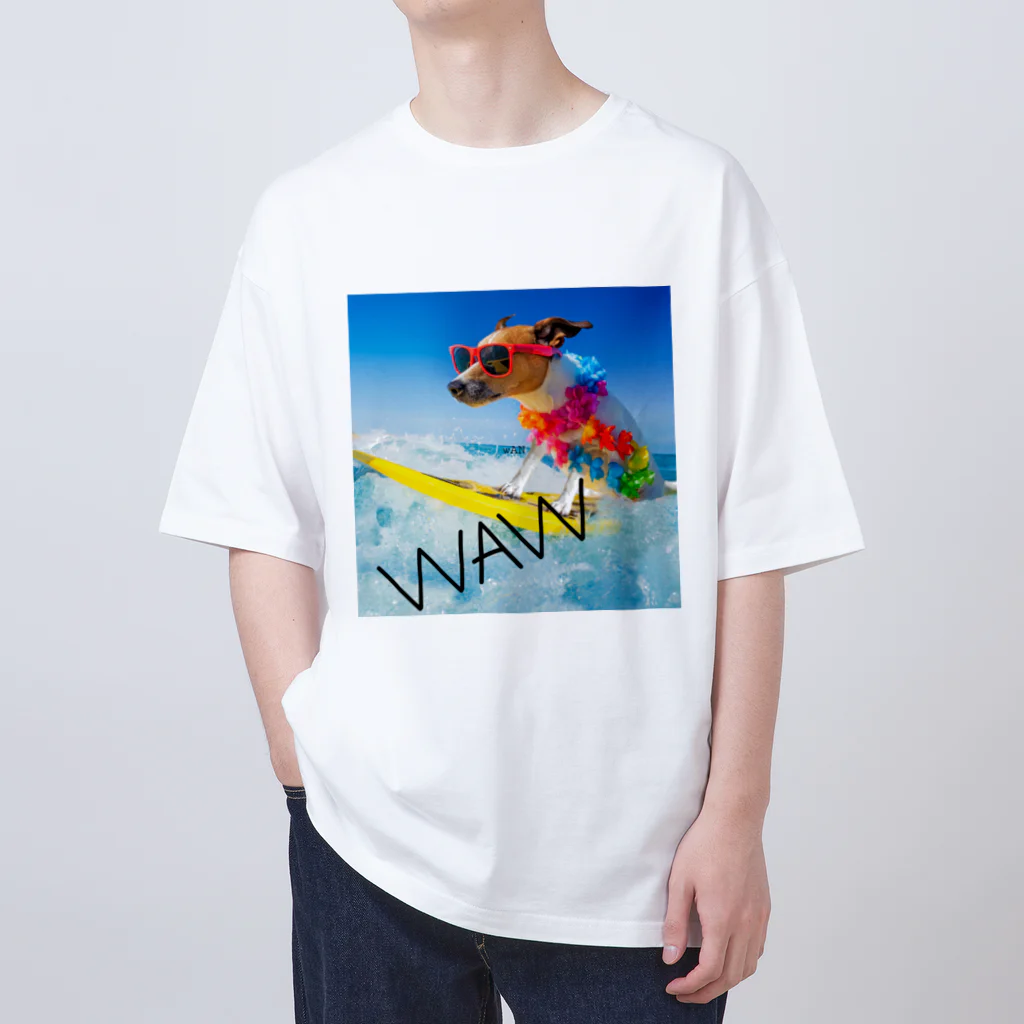 HANIの犬 サーフィンデザイン Oversized T-Shirt