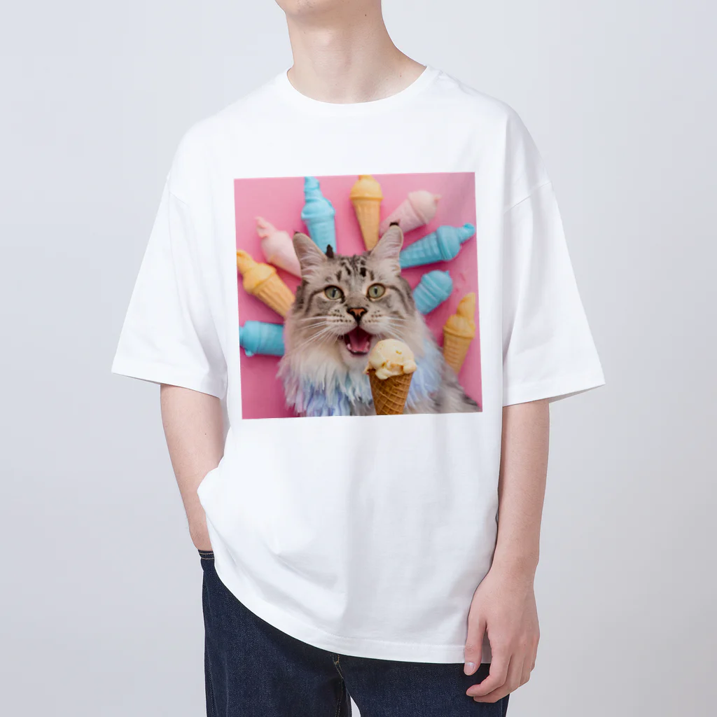 猫雑貨屋　ねこまろのアイスを食べた猫 Oversized T-Shirt