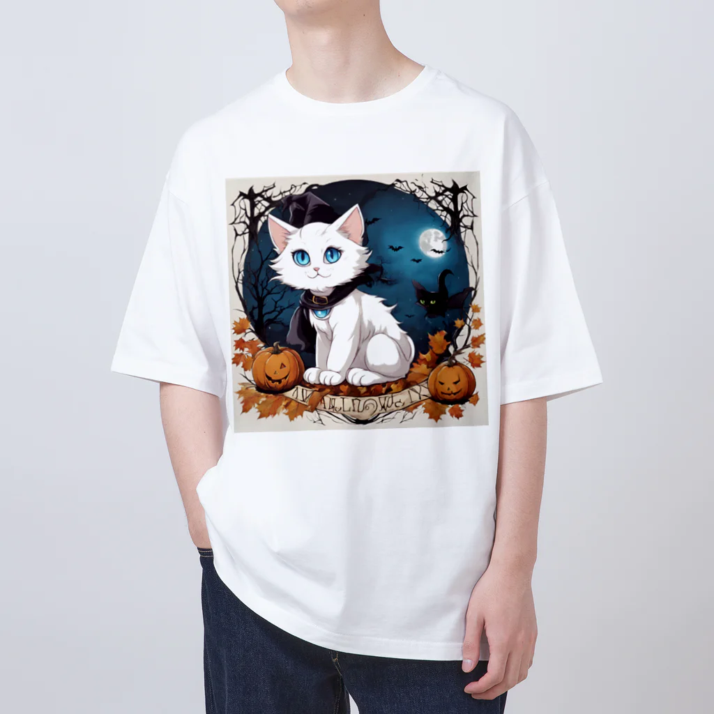 yoiyononakaのハロウィンの白猫08 Oversized T-Shirt