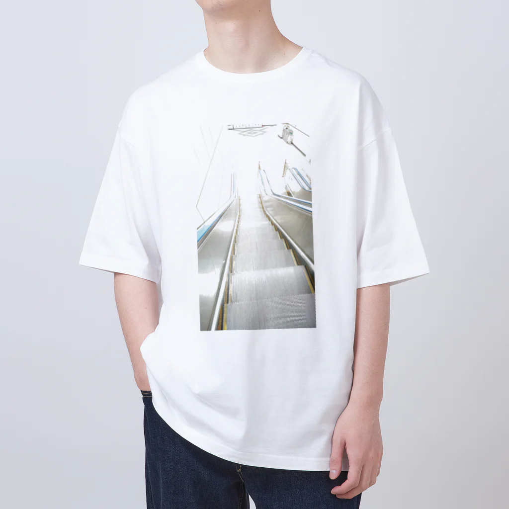 ニムニムのお部屋の未知の場所へ Oversized T-Shirt