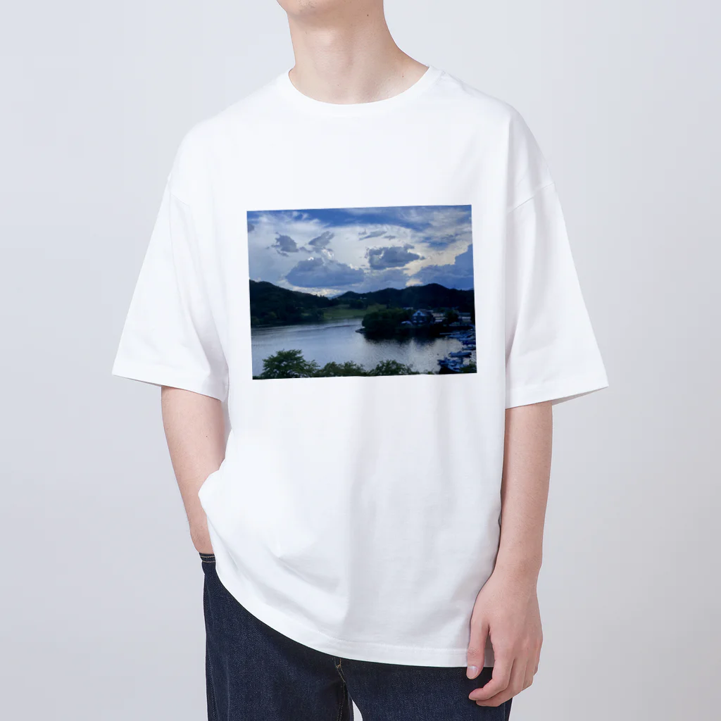 休憩時間の久美浜湾Tシャツ Oversized T-Shirt