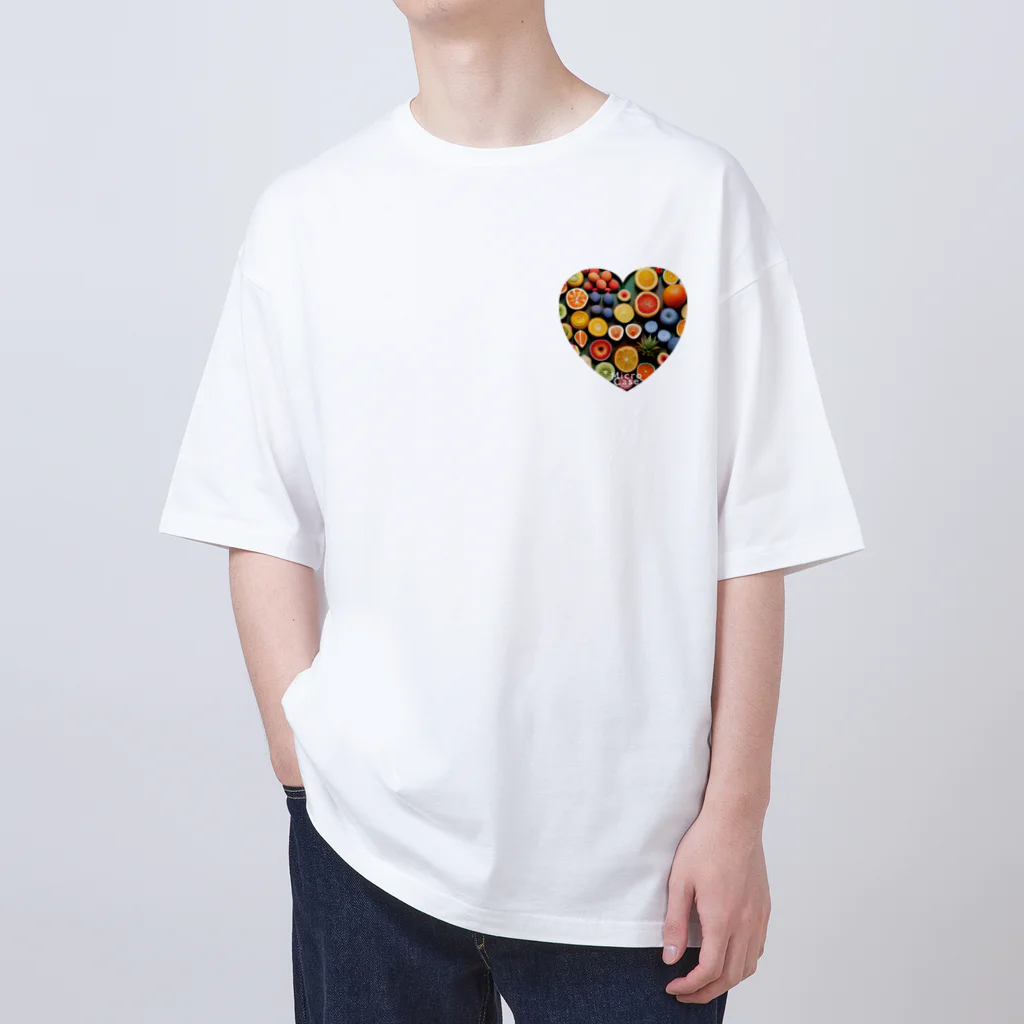 MicroCaseのDot Juicy Heart オーバーサイズTシャツ