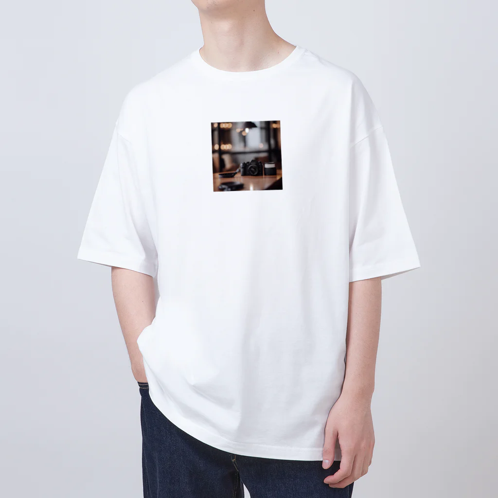 MaaakaのCamera オーバーサイズTシャツ