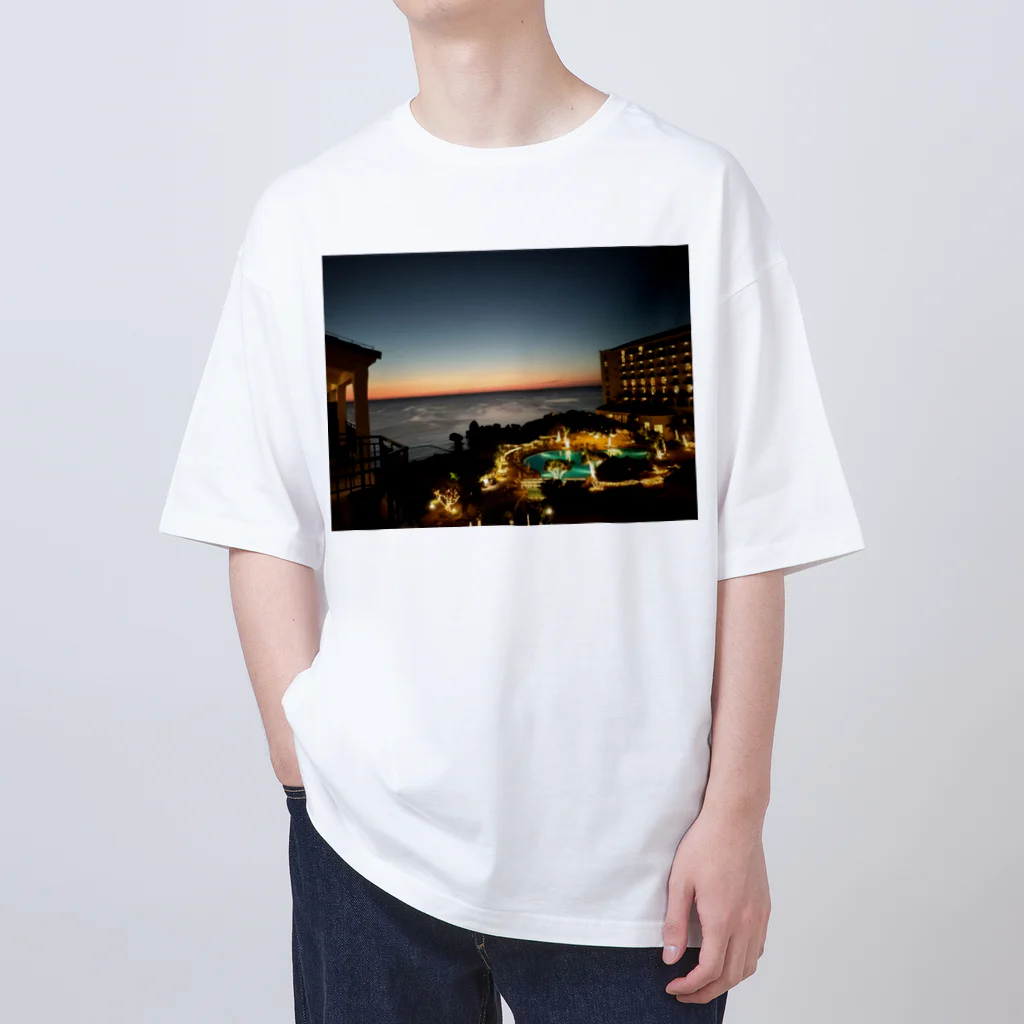 ウエディング♡カップルグッズの南国のサンセットビュー Oversized T-Shirt