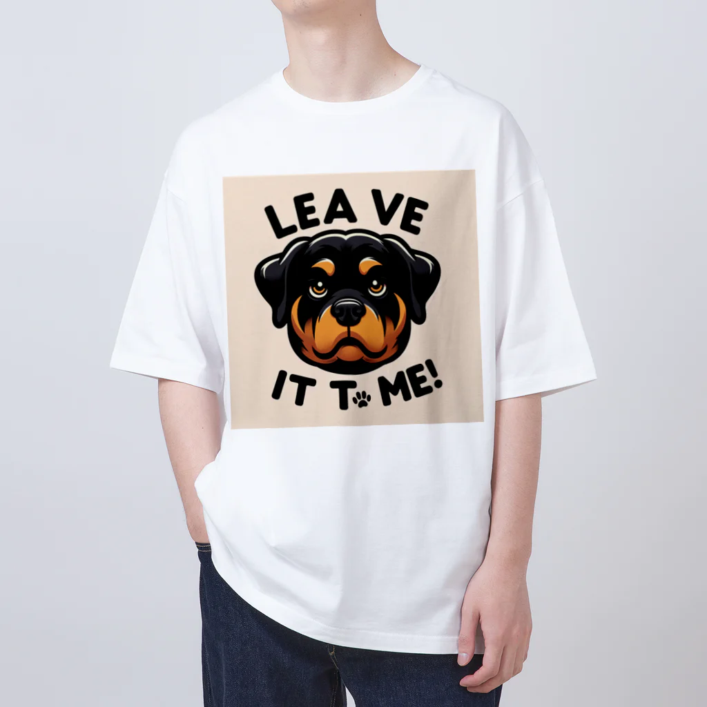 keikei5の力強い表情を見せるロットワイラー🐾 Oversized T-Shirt