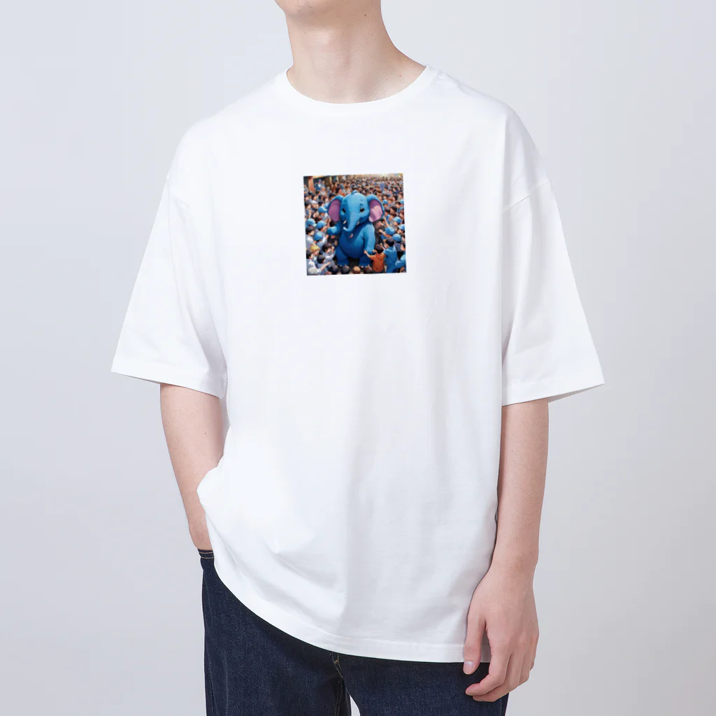 にっくすSTOREの人ごみで押されたり、ぶつけられる青いゾウ Oversized T-Shirt