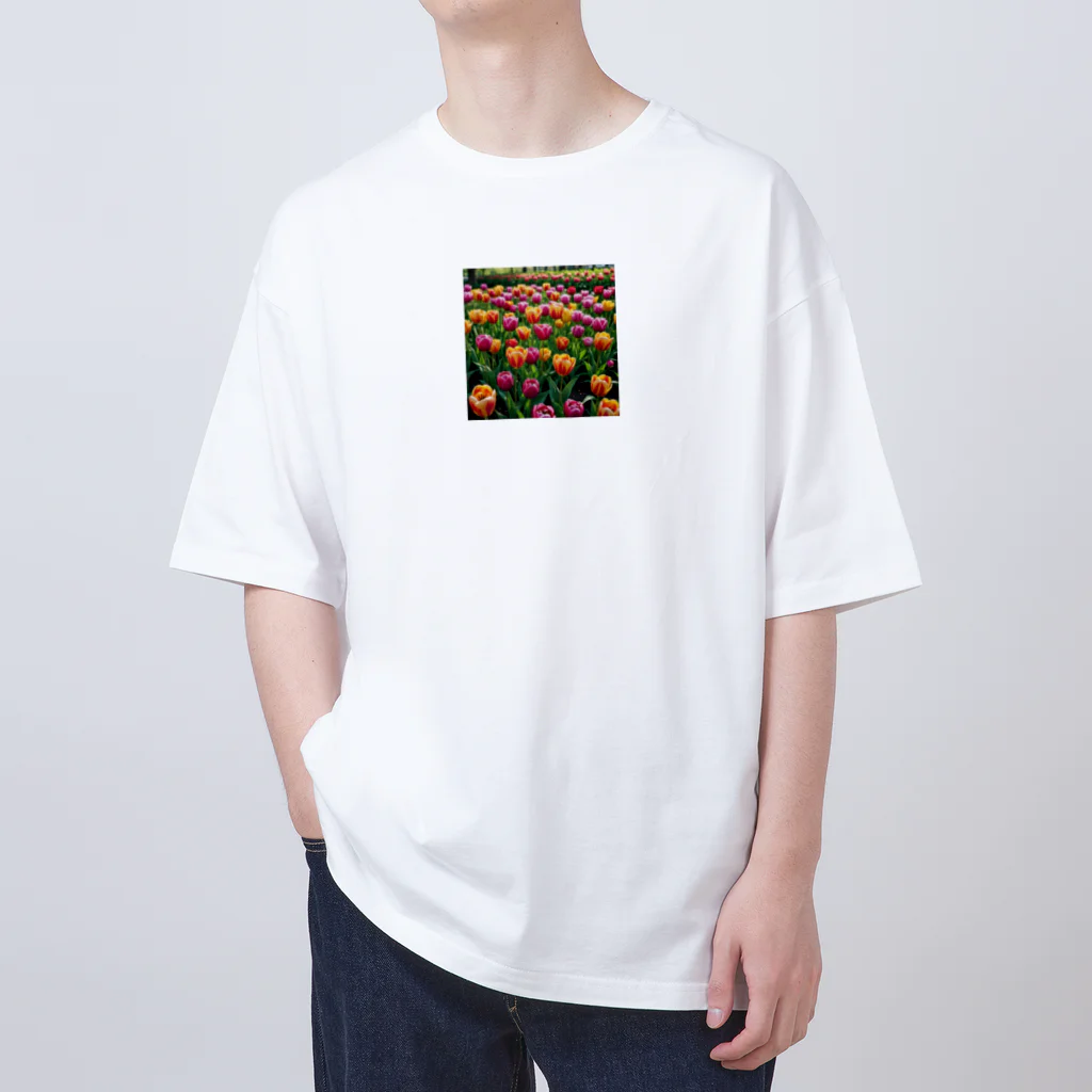 kyuamomoichiのチューリップ Oversized T-Shirt