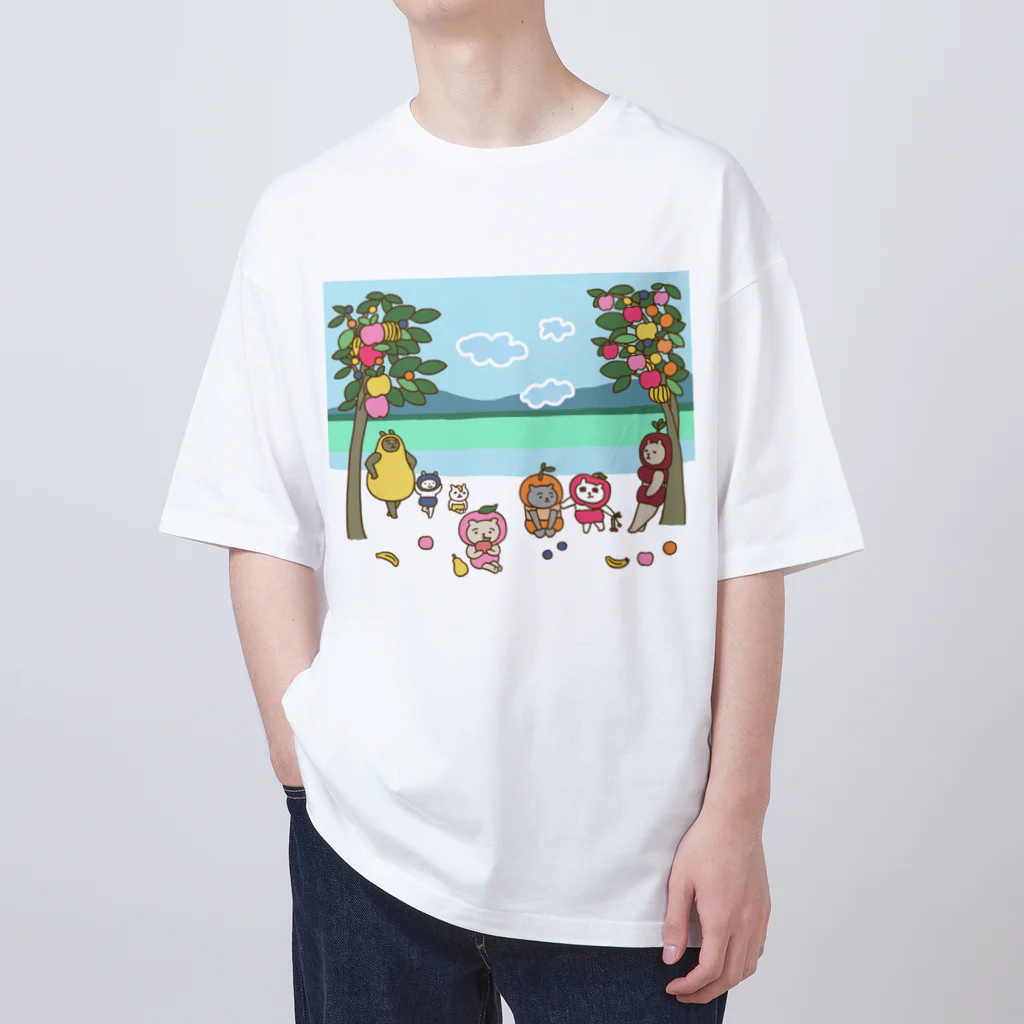 ねずみさんのブティックのフルーツの楽園 Oversized T-Shirt