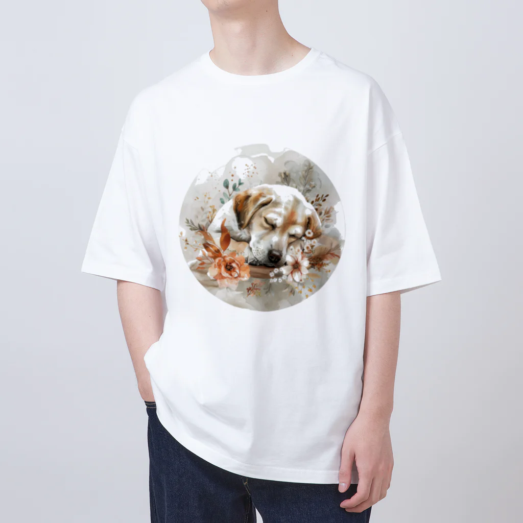 Petia Bloomの眠っている犬と優雅な花々 オーバーサイズTシャツ