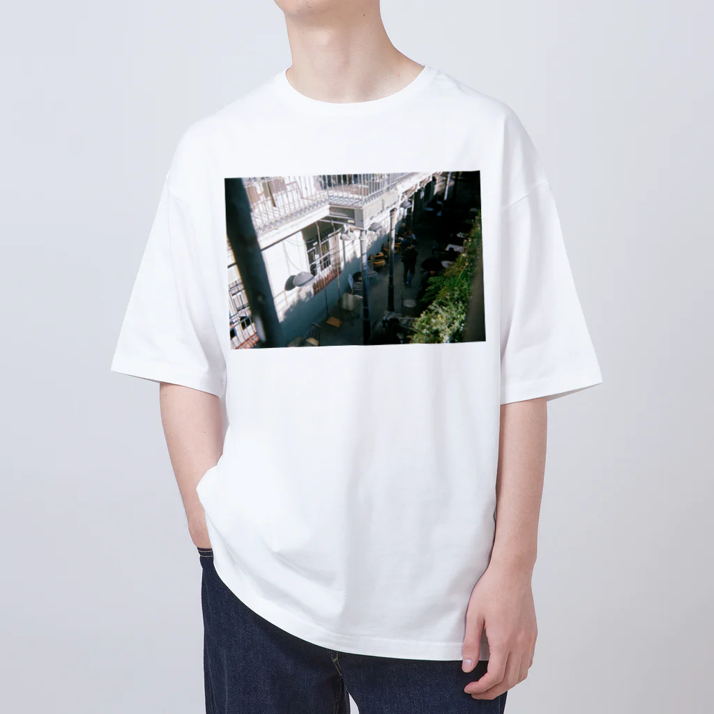 yapopiのBarcelona landscape2 オーバーサイズTシャツ