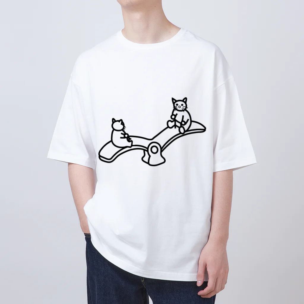 eugorameniwaの猫のシーソー Oversized T-Shirt