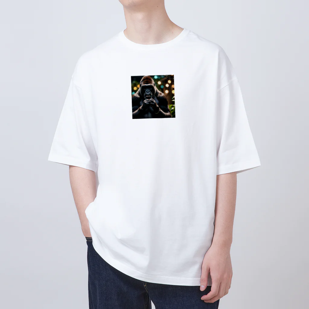 fumi_sportsの泣き虫ゴリラ Oversized T-Shirt