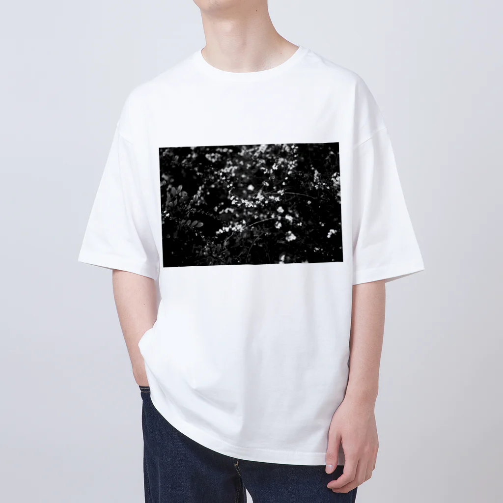 pisocaのsilent Oversized T-Shirt