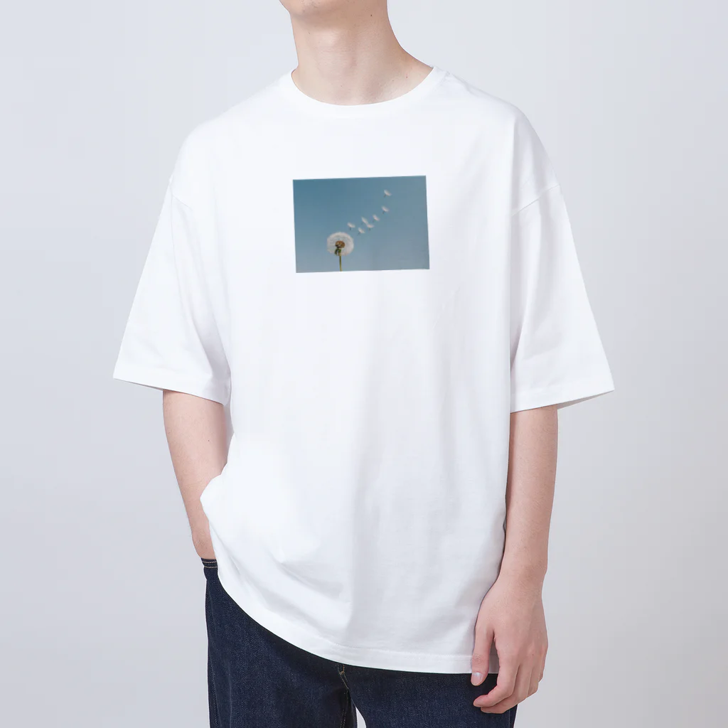 Leomatsuraのたんぽぽの綿毛 Oversized T-Shirt