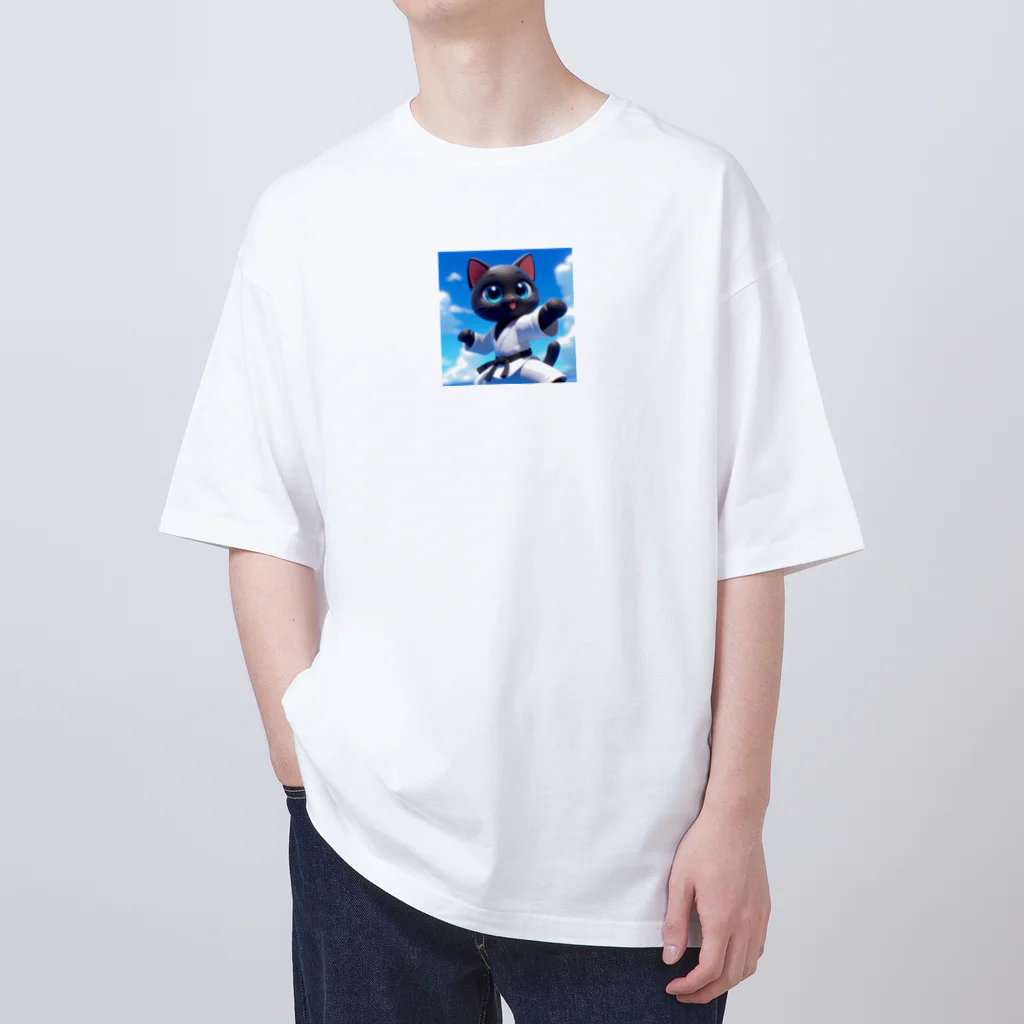 キュート＆クールの空手家クロネコ君・バージョン２ Oversized T-Shirt