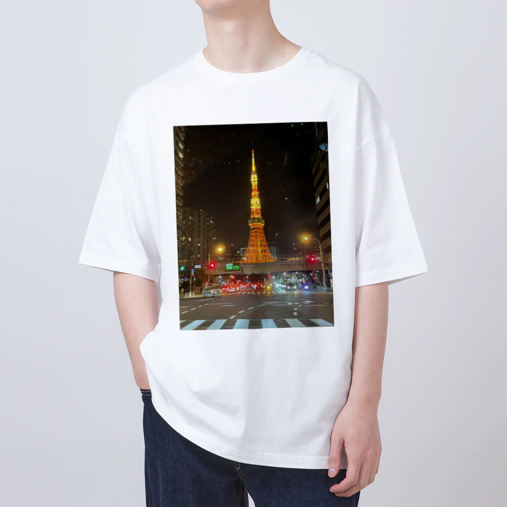 JohnDo Shopの東京タワー Oversized T-Shirt