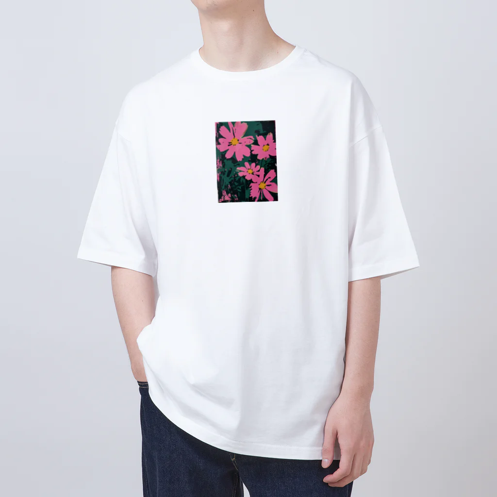 Q_kyuのPINK FLOWERS with Dark Background オーバーサイズTシャツ