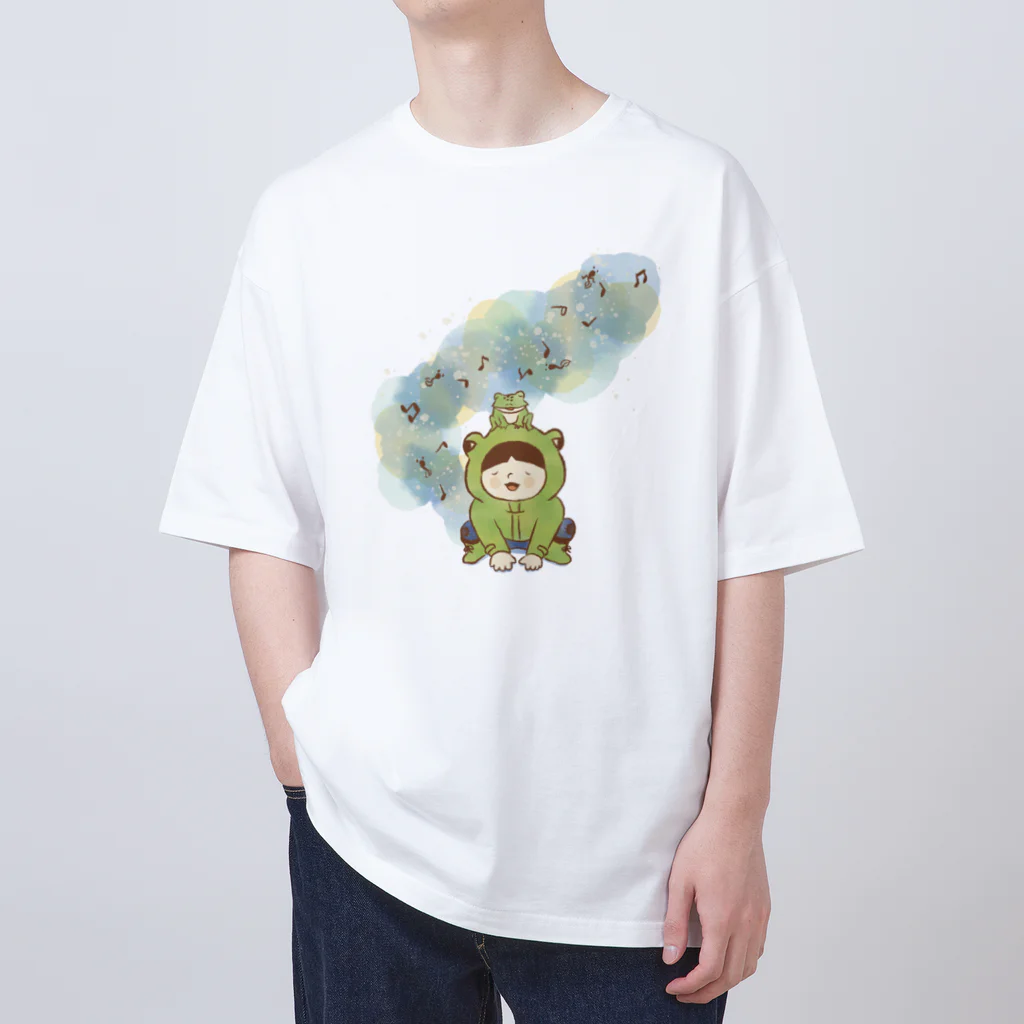 喫茶トラウベのカエルくんと歌うよ Oversized T-Shirt