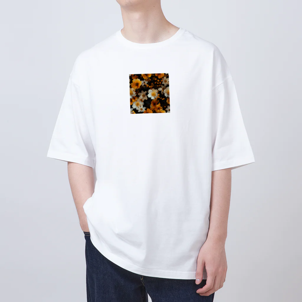 オンラインショップイエローリーフの可愛い白と黄色い花 Oversized T-Shirt