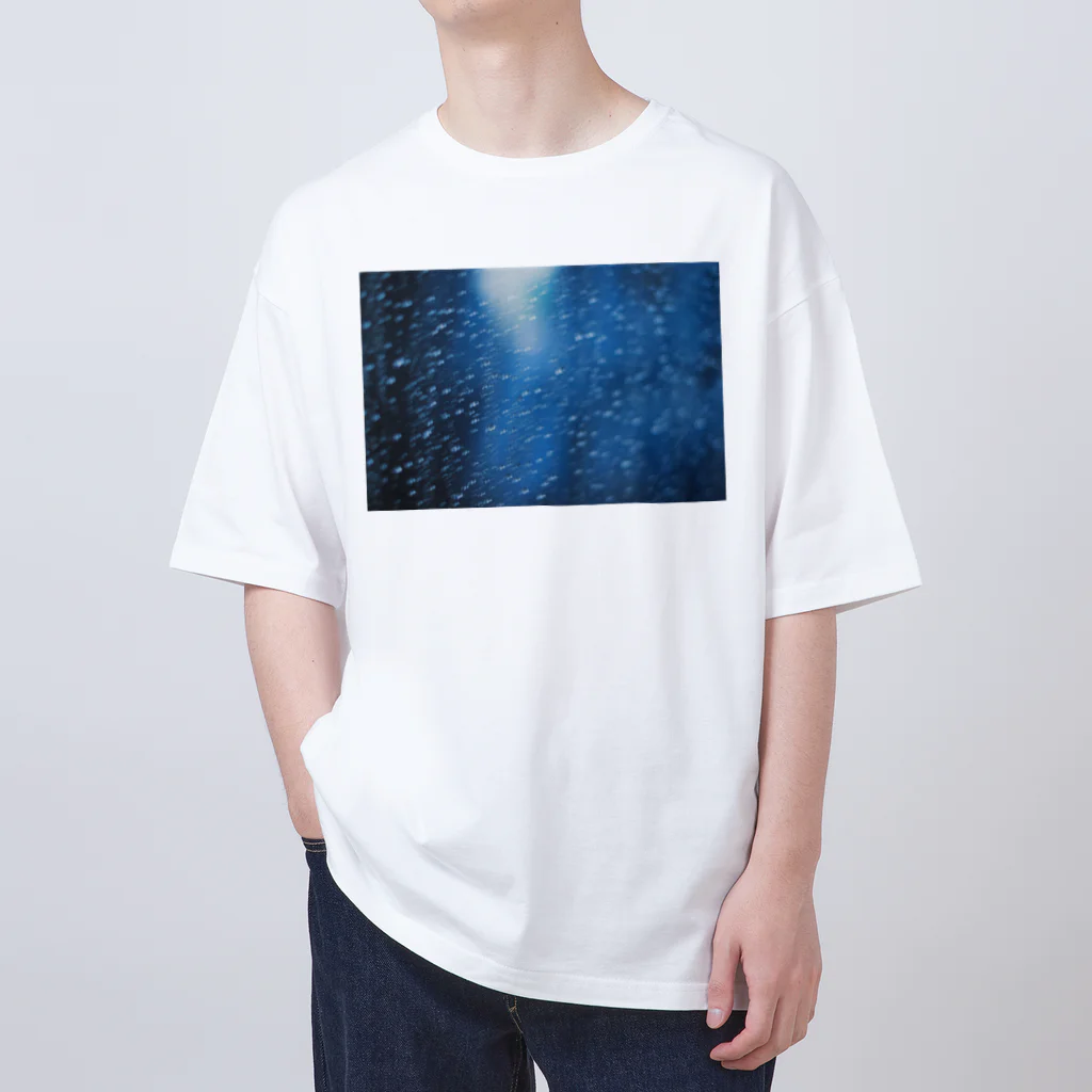 nakagawa のwater drops  Oversized T-Shirt