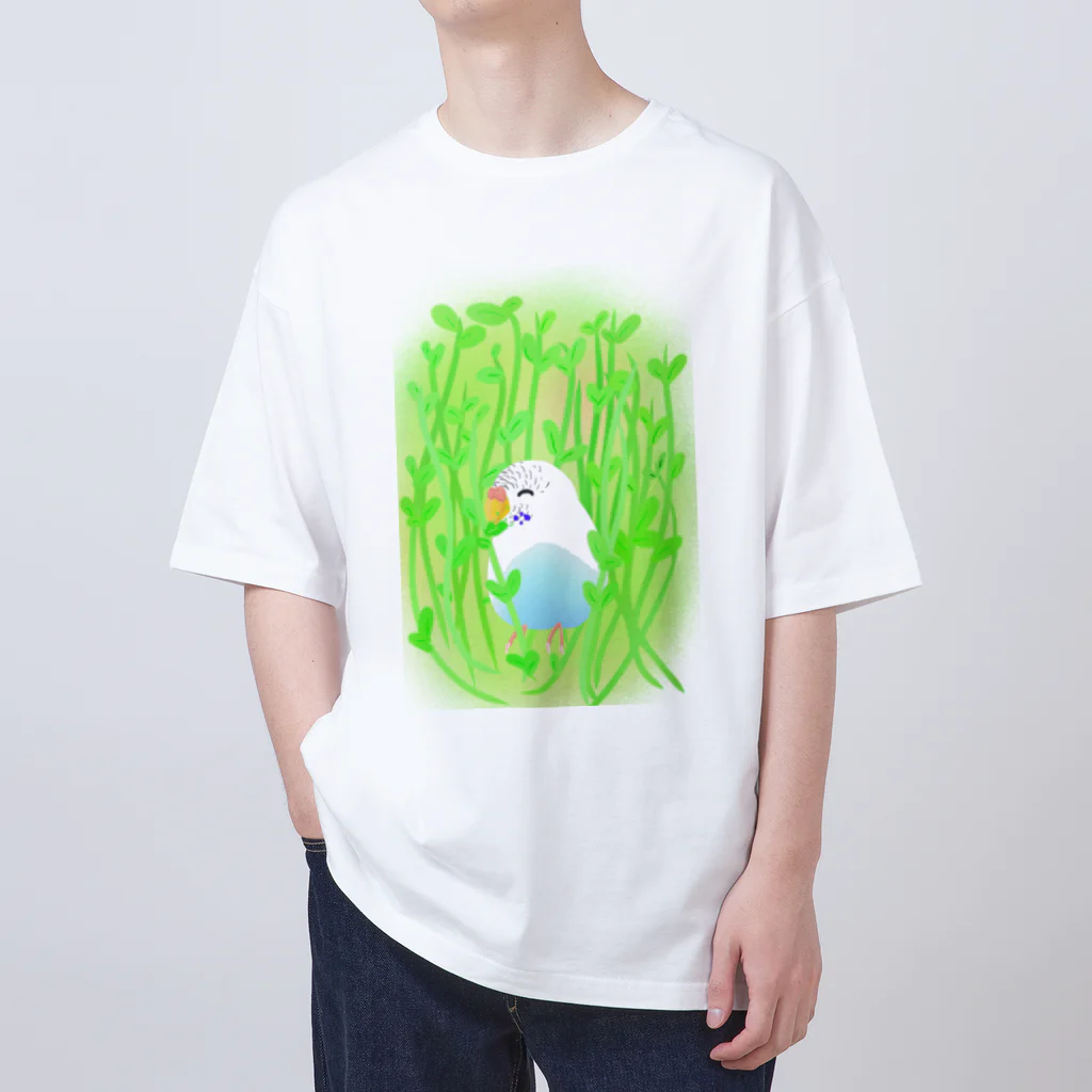 Lily bird（リリーバード）の豆苗まみれのセキセイちゃん Oversized T-Shirt