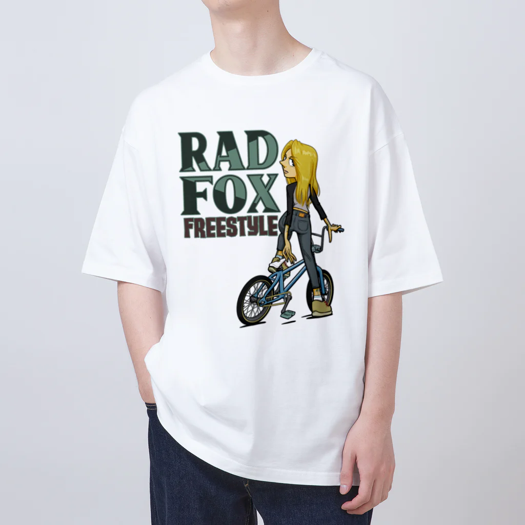 nidan-illustrationの"RAD FOX" オーバーサイズTシャツ