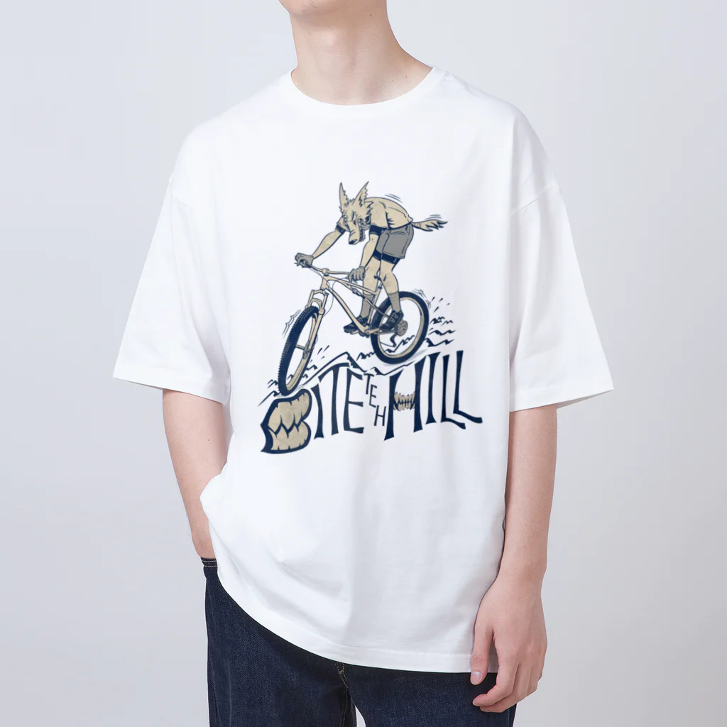 nidan-illustrationの"BITE the HILL" オーバーサイズTシャツ