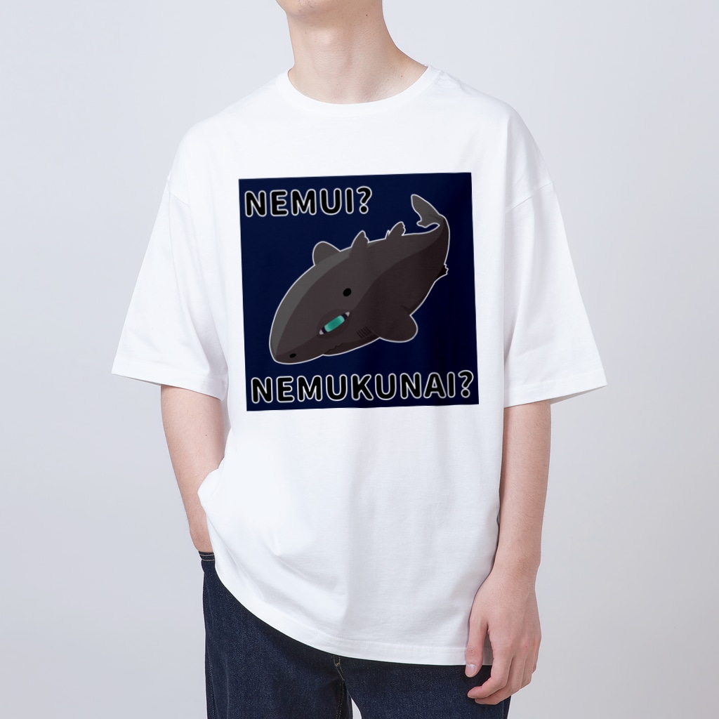 街のいろどりの眠くなくはないユメザメ Oversized T-Shirt