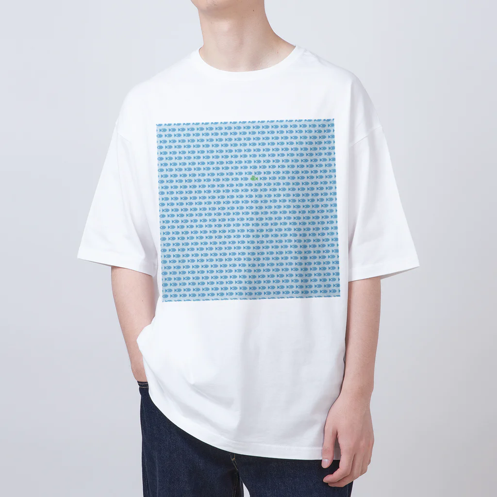 ヨープキャンが気になったの魚玉模様 ブルー Oversized T-Shirt