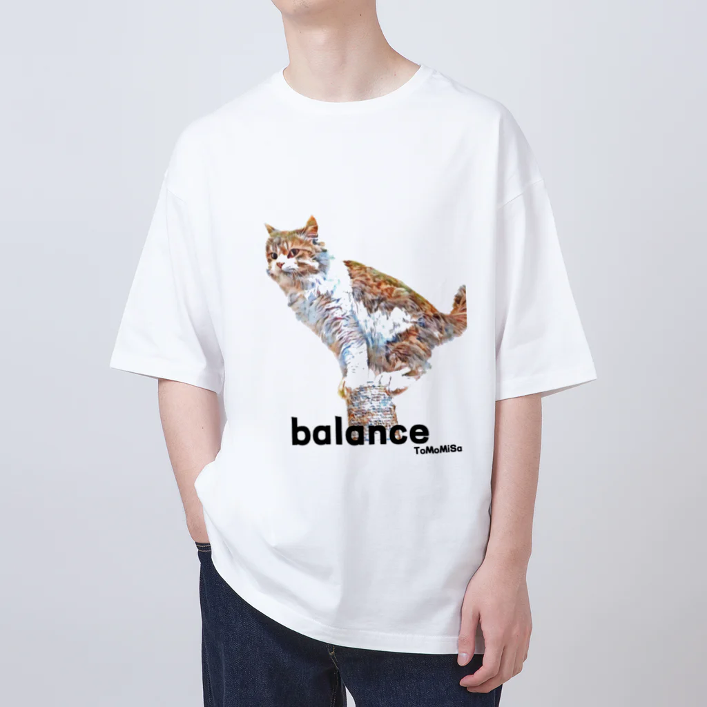 ToMoMiSaのbalance -猫 オーバーサイズTシャツ