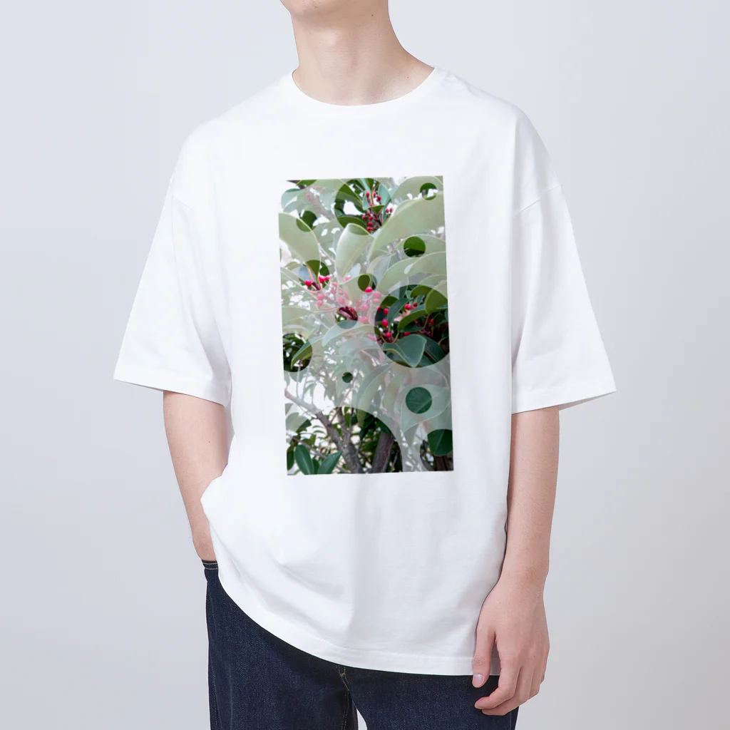 Lily bird（リリーバード）のピラカンサス？photo 縦長 Oversized T-Shirt