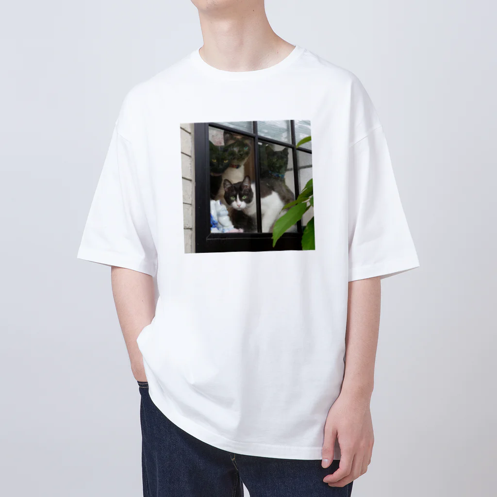 ショップ猫家族の猫家族 Oversized T-Shirt