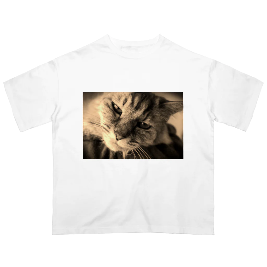 kurodoteのあまえんぼうの猫のチー Oversized T-Shirt