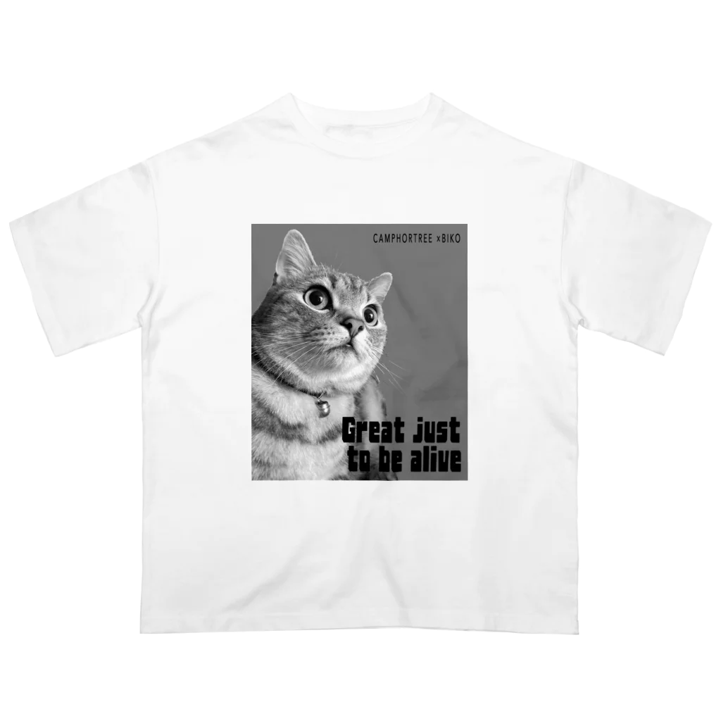 BIKOのBIKO　(Great just  to be alive) white オーバーサイズTシャツ