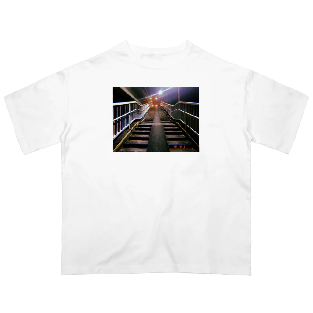 沼倉の橋の横 オーバーサイズTシャツ