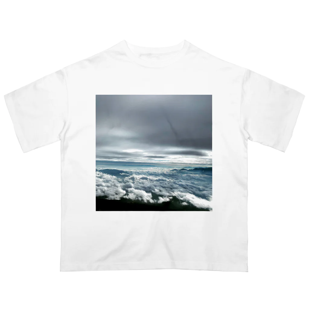 タツノオトシゴローズのsea ​​of ​​clouds オーバーサイズTシャツ