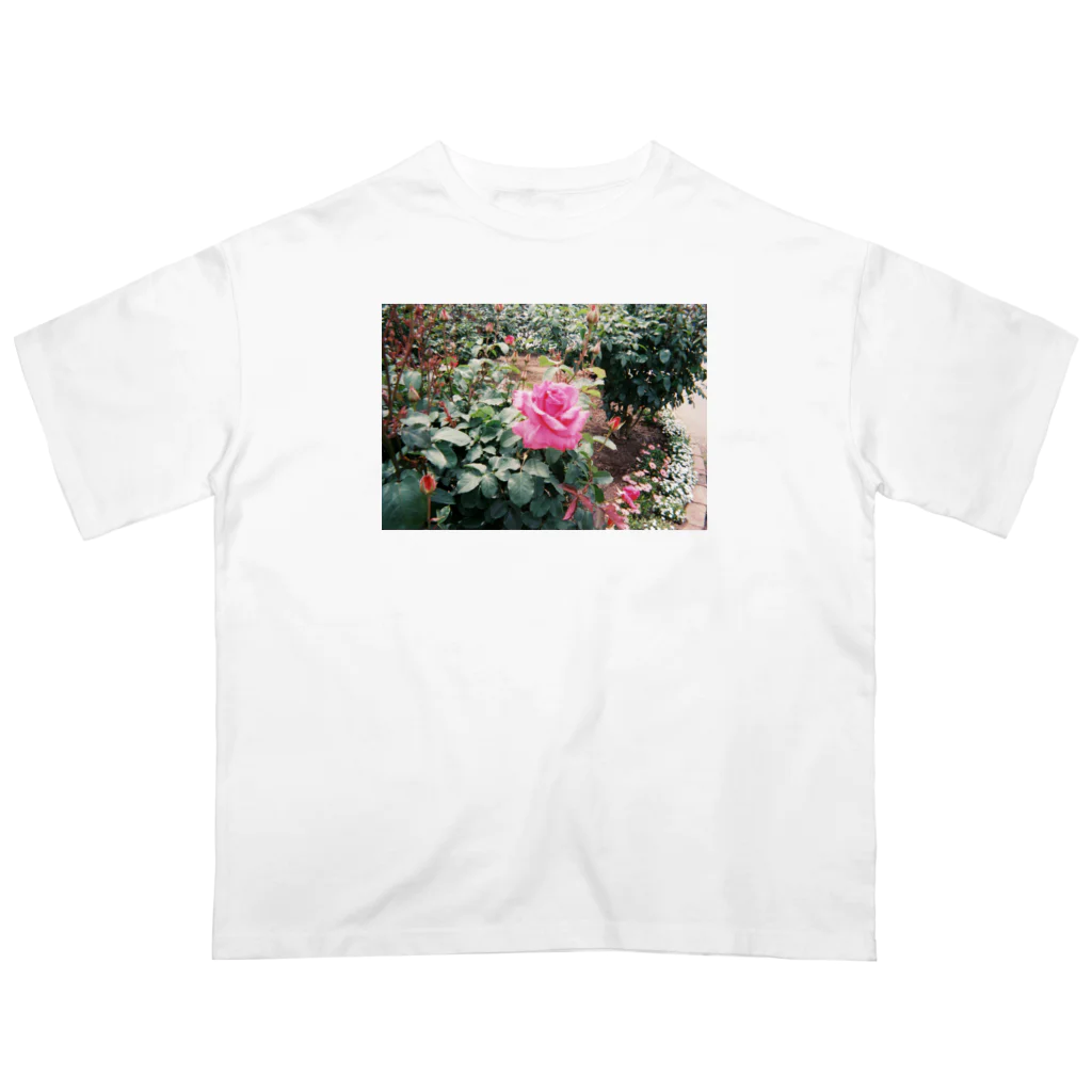 ピノ pino 피노のPink Rose Film オーバーサイズTシャツ