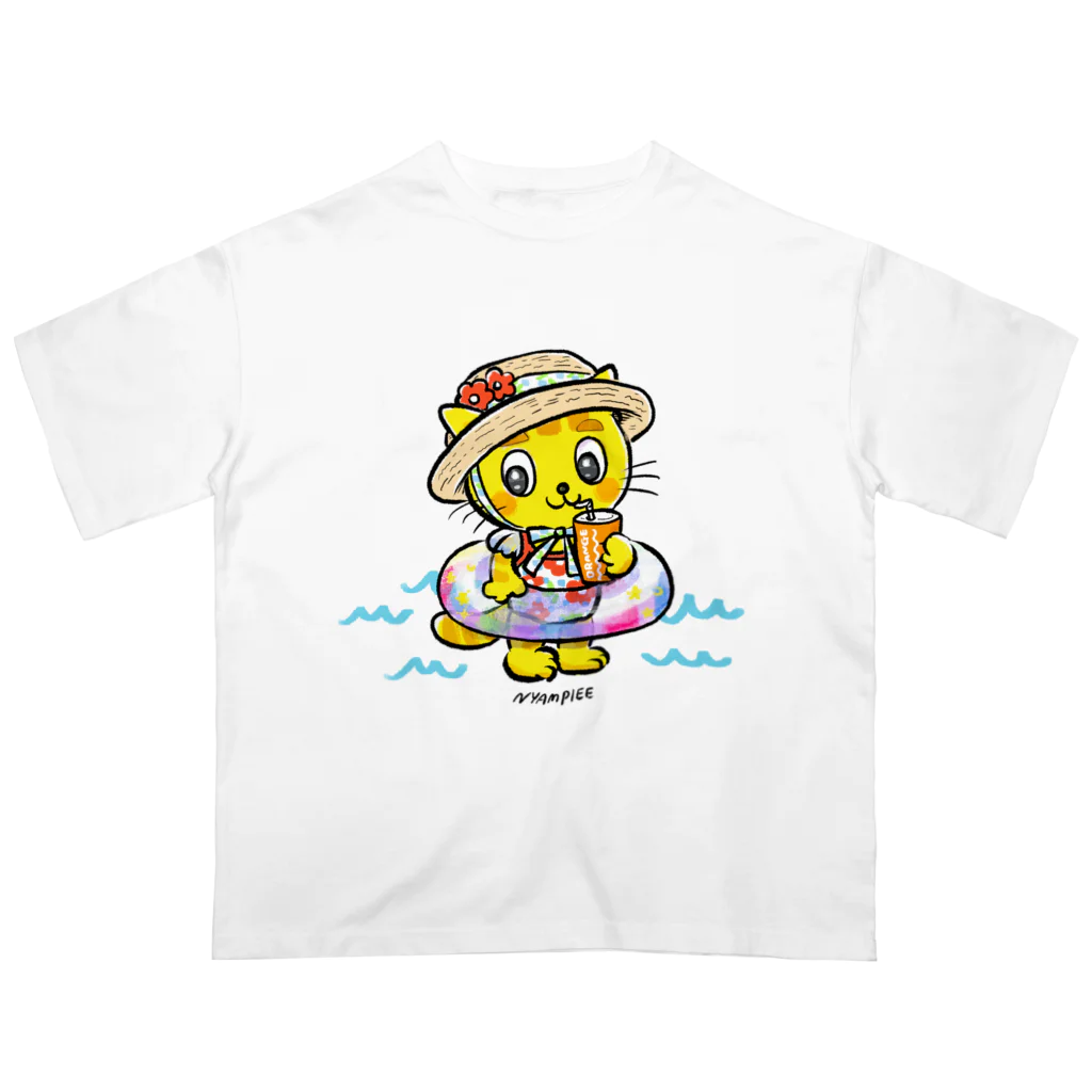 にゃんぴーの水着のにゃんぴー（浮き輪） Oversized T-Shirt