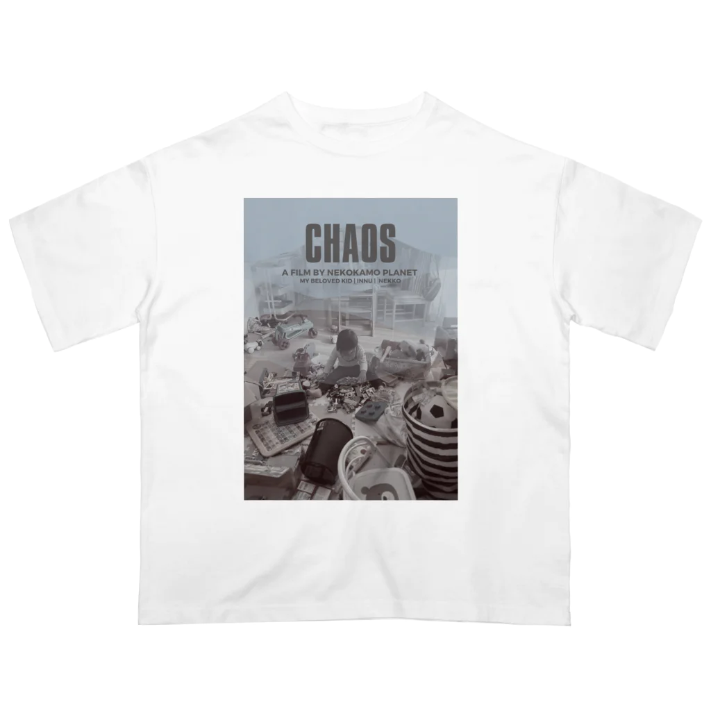 ネコカモプラネットのchaos（白） オーバーサイズTシャツ