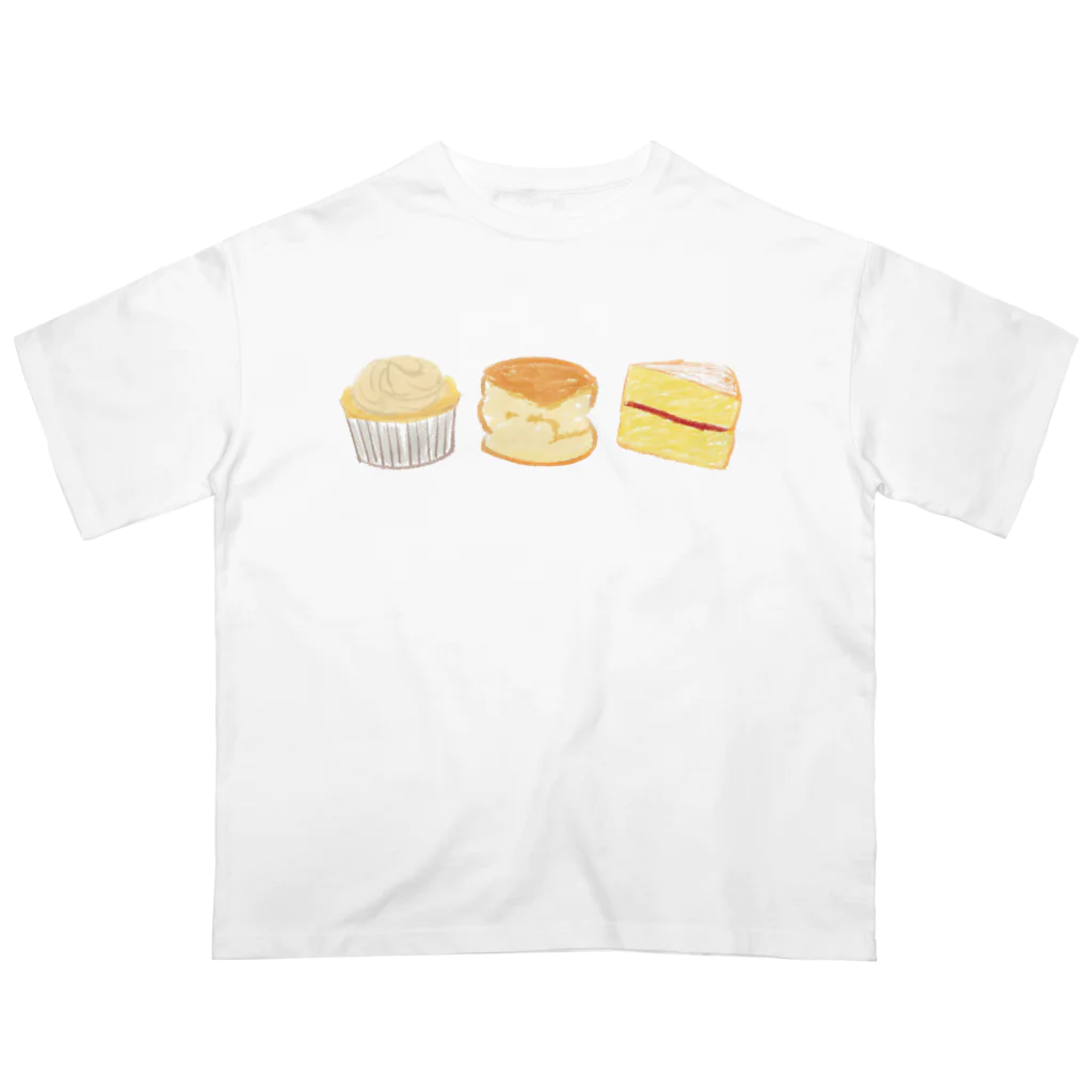 ゆきの絵です。の英国菓子② カップケーキ　スコーン　ビクトリアサンドウィッチ オーバーサイズTシャツ