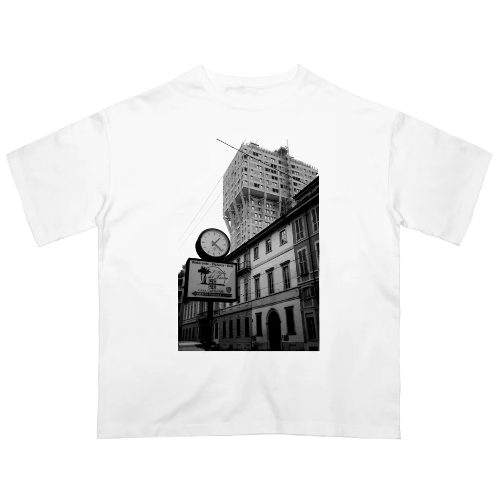 City View KのMilano Velasca Tower オーバーサイズTシャツ