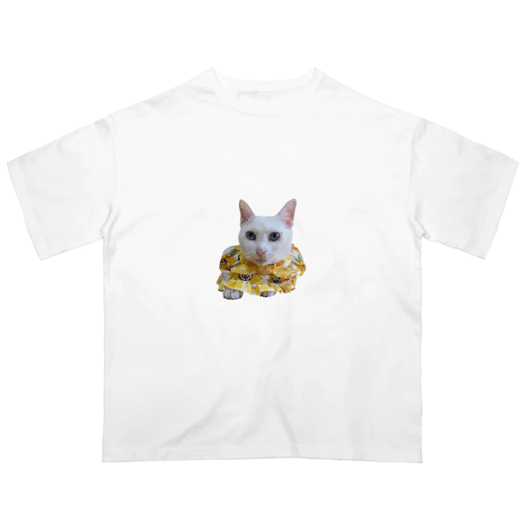 kanakoto24の青い瞳のベルちゃん オーバーサイズTシャツ